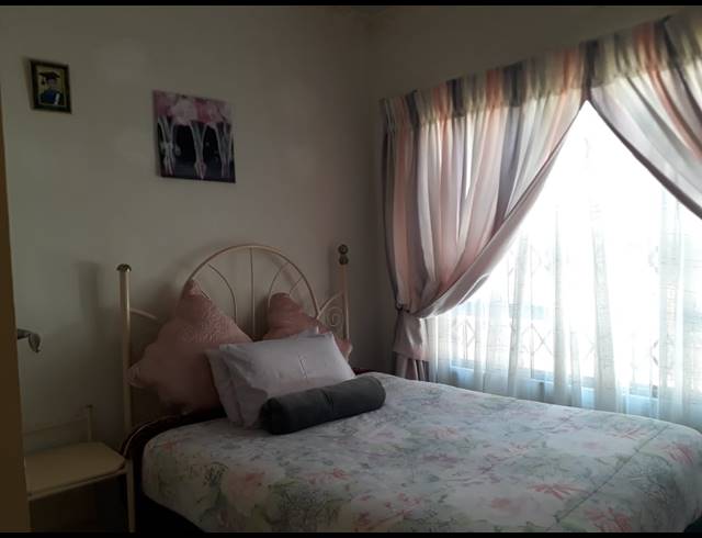 3 BEDROOM HOUSE FOR SALE IN RUSTENBURG NORTH